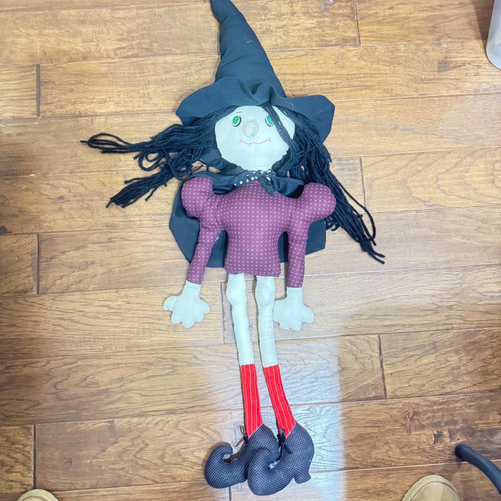 VTG Handmade Halloween Witch Doll Plush Stuffed Toy Black Hat Purple Dress‎
